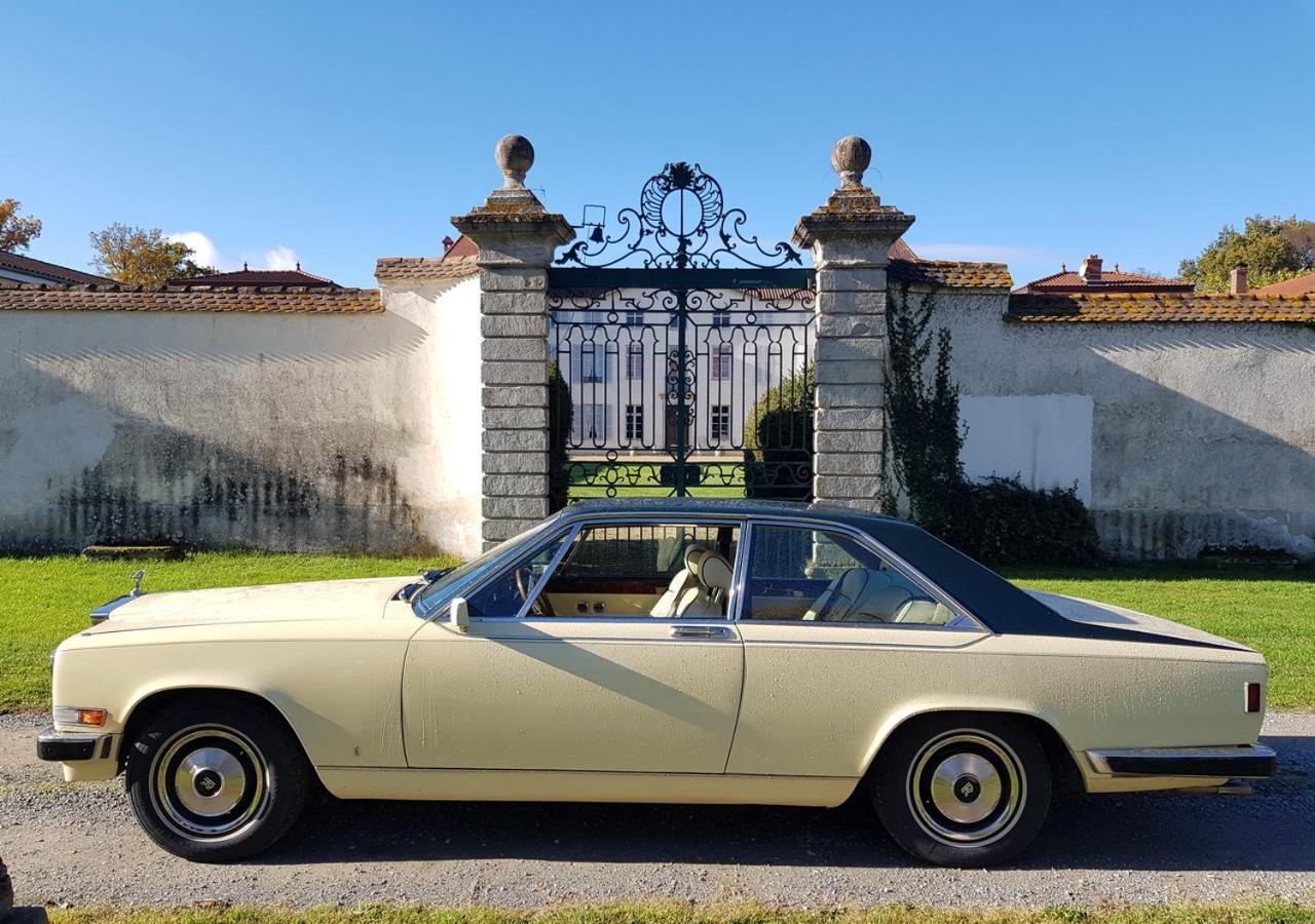 Chateau Des Perichons Poncins Esterno foto