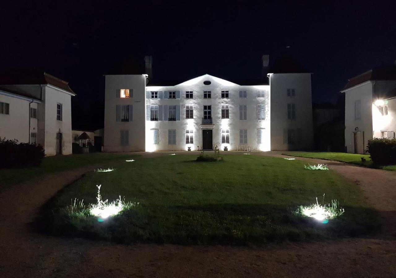 Chateau Des Perichons Poncins Esterno foto