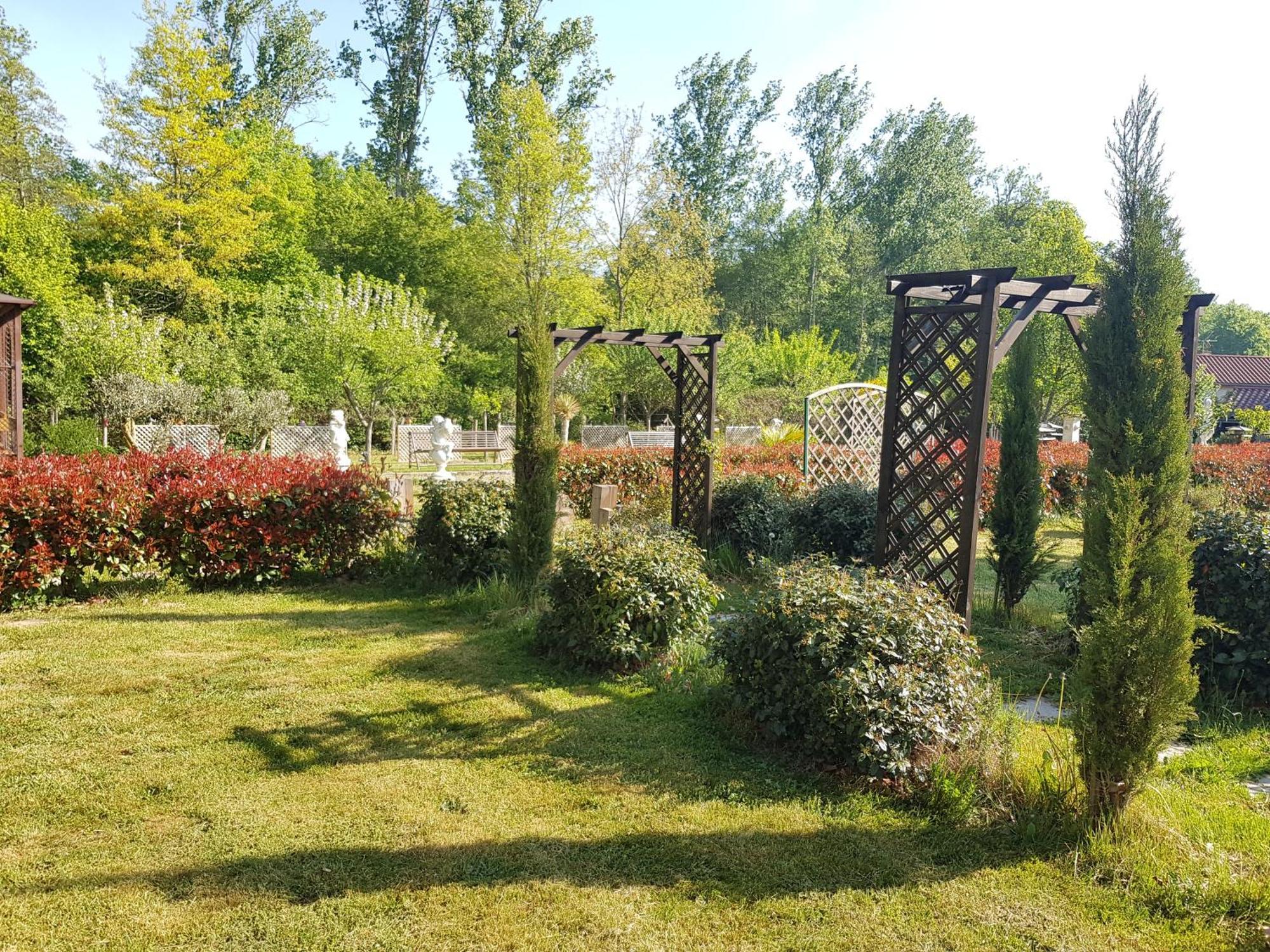 Chateau Des Perichons Poncins Esterno foto